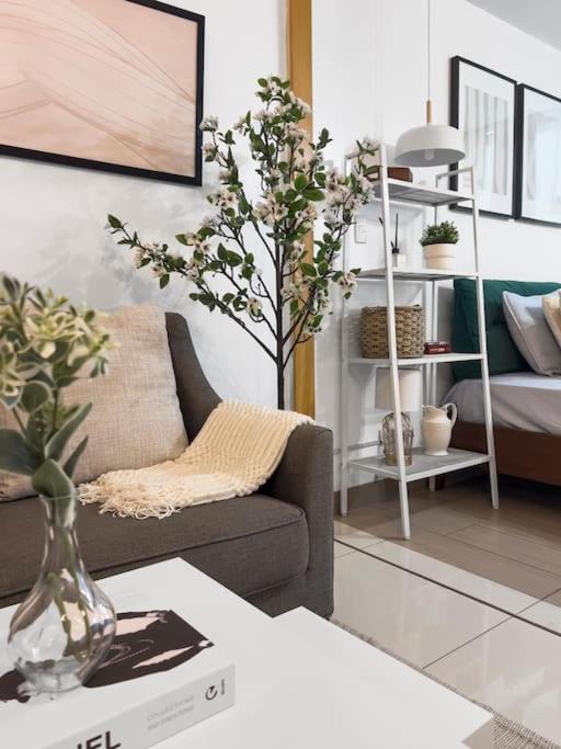 One Uptown Residences Bgc Taguig Esterno foto