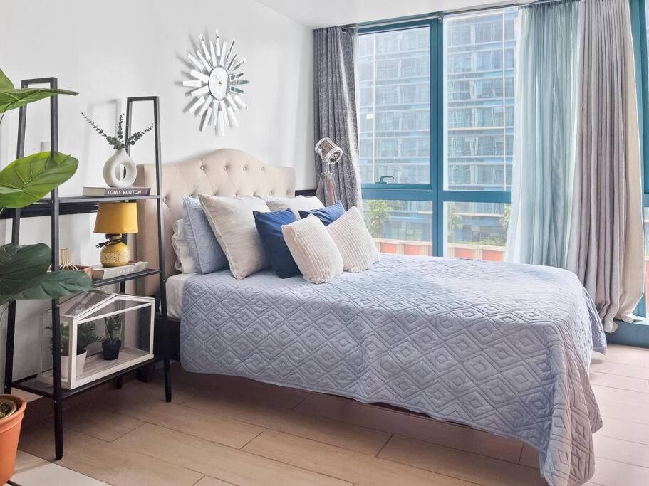 One Uptown Residences Bgc Taguig Esterno foto