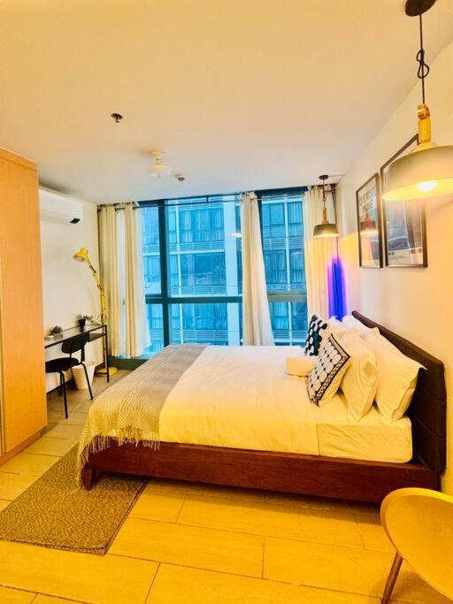 One Uptown Residences Bgc Taguig Esterno foto