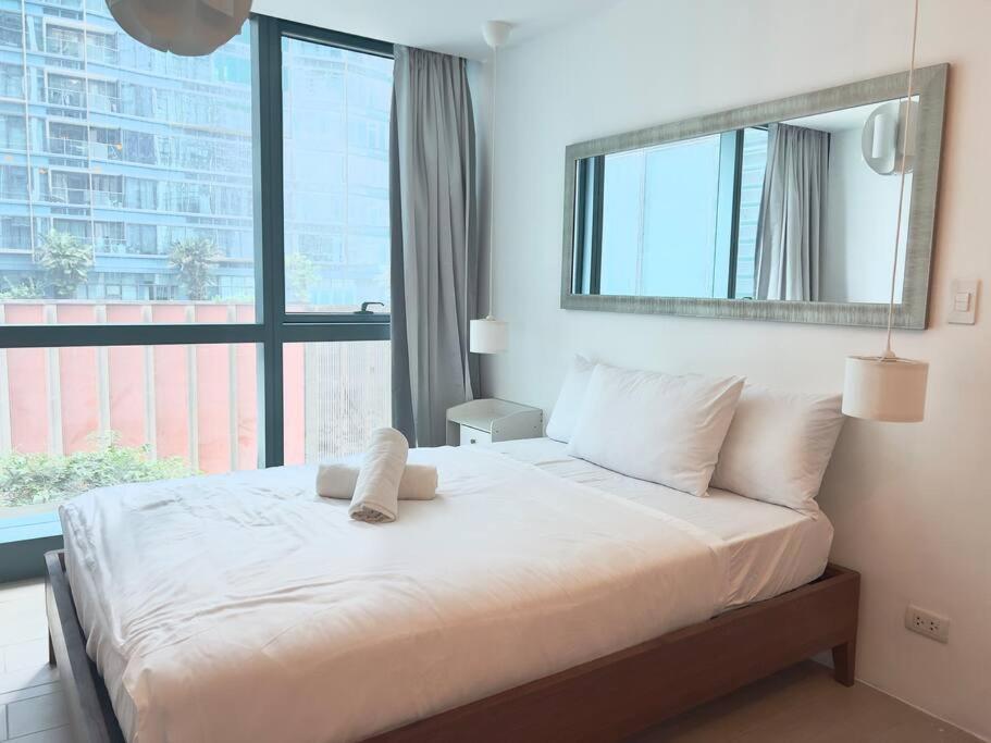 One Uptown Residences Bgc Taguig Esterno foto