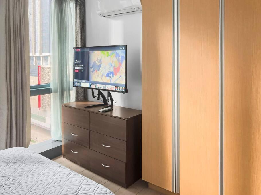 One Uptown Residences Bgc Taguig Esterno foto